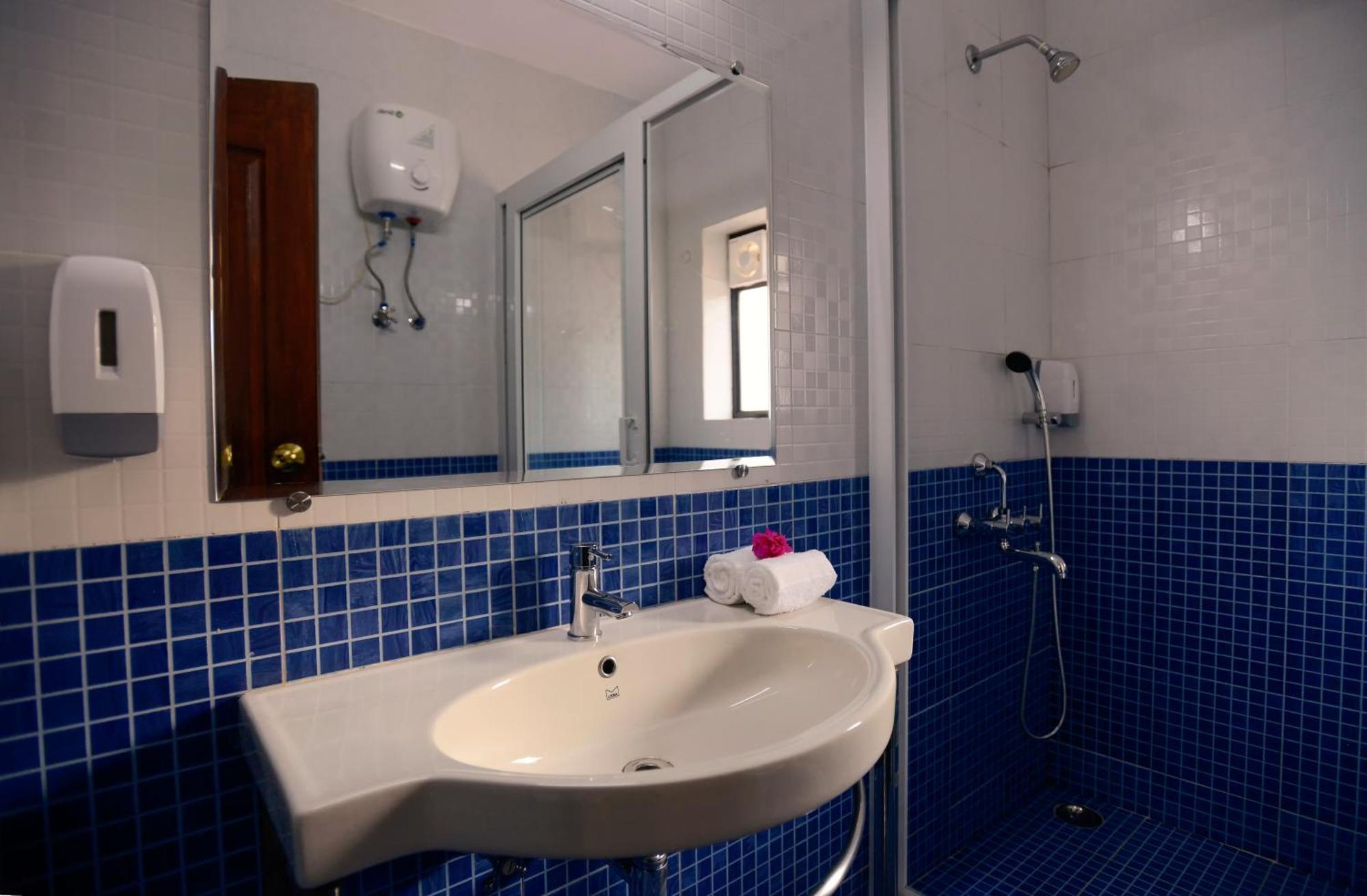 Treehouse Blue Hotel & Villas コルバ エクステリア 写真