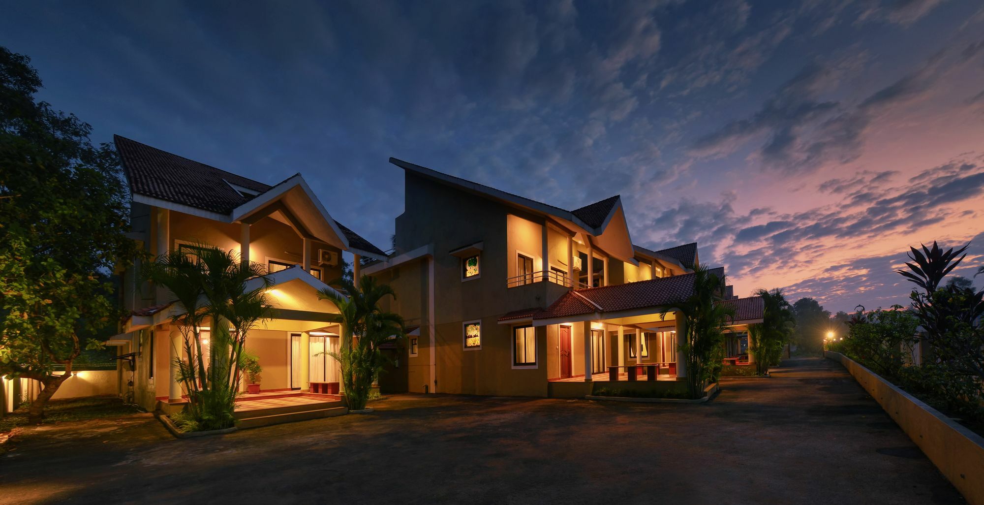 Treehouse Blue Hotel & Villas コルバ エクステリア 写真